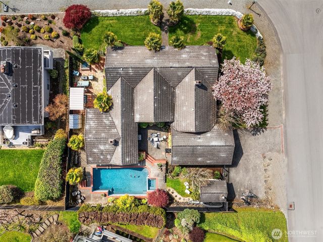 8201 SE 67th Street, Mercer Island, WA 98040