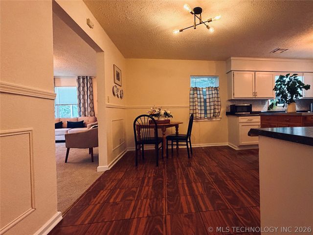 419 S 37th West Avenue, Tulsa, OK 74127