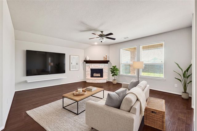 8414 Victoria Springs Drive, Richmond, TX 77407