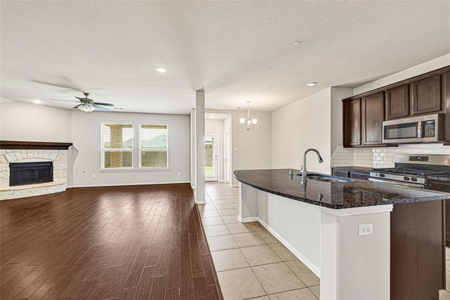 8414 Victoria Springs Drive, Richmond, TX 77407