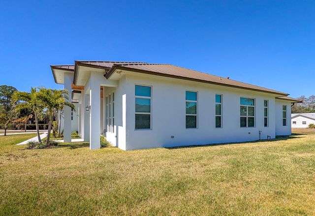 7595 155th Place N, Palm Beach Gardens, FL 33418