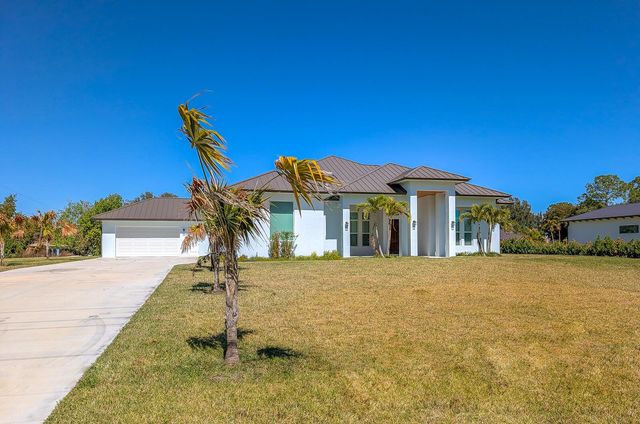 7595 155th Place N, Palm Beach Gardens, FL 33418