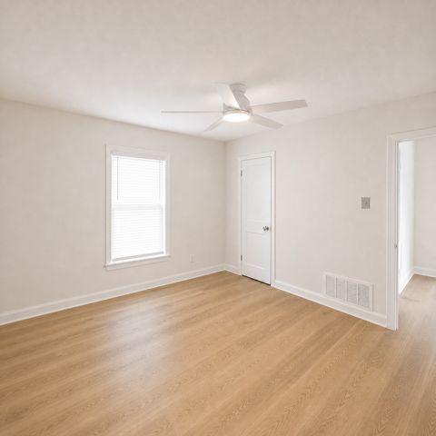 3018 Oakwood Street, Haltom City, TX 76117