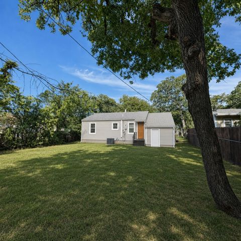 3018 Oakwood Street, Haltom City, TX 76117
