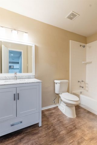 2324 Chestnut Drive, Little Elm, TX 75068