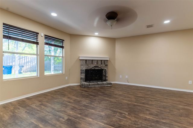 2324 Chestnut Drive, Little Elm, TX 75068