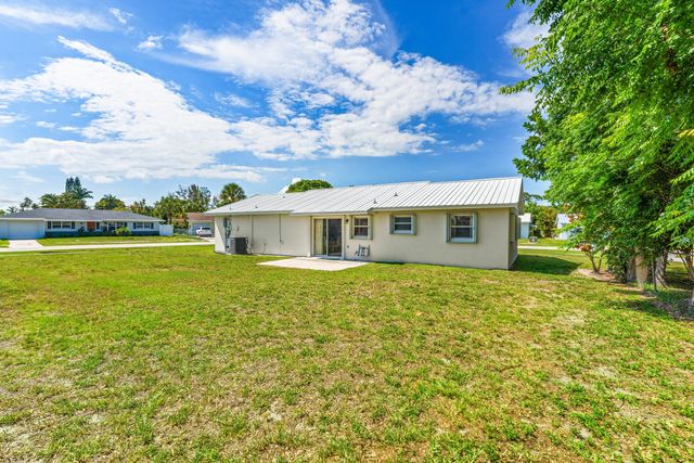 3364 Grove Road, Palm Beach Gardens, FL 33410