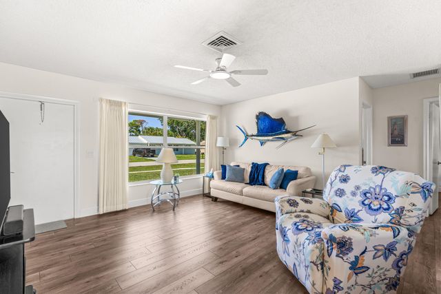 3364 Grove Road, Palm Beach Gardens, FL 33410