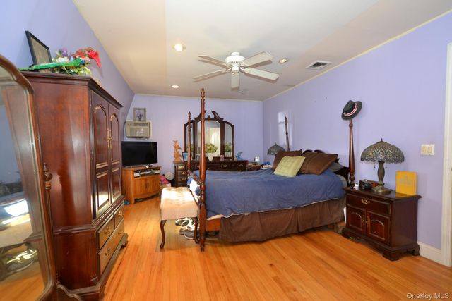 27 Wrana Street, Medford, NY 11763