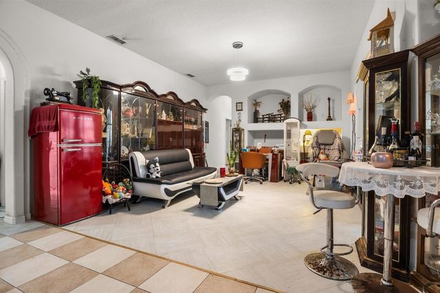 428 COVENTRY ROAD, Davenport, FL 33897