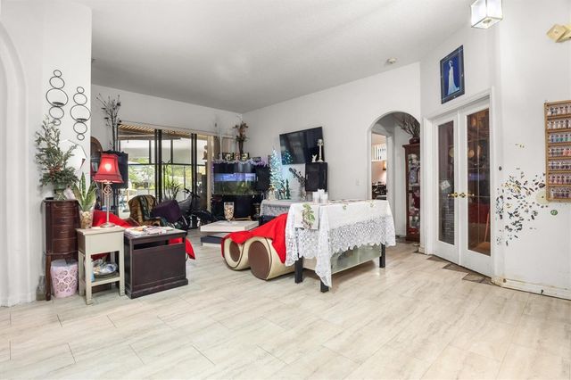 428 COVENTRY ROAD, Davenport, FL 33897