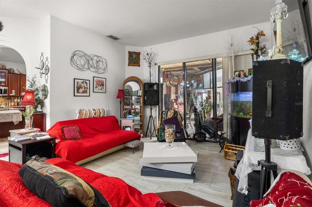 428 COVENTRY ROAD, Davenport, FL 33897