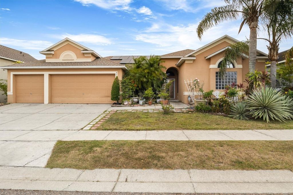 428 COVENTRY ROAD, Davenport, FL 33897