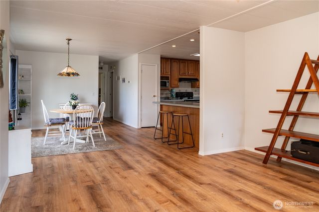 6 Donder Road, Shelton, WA 98584