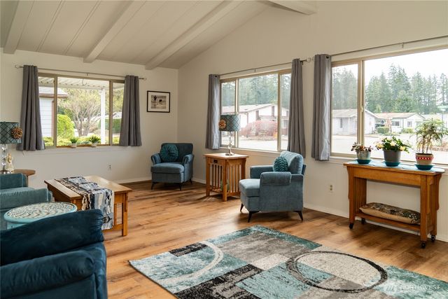 6 Donder Road, Shelton, WA 98584