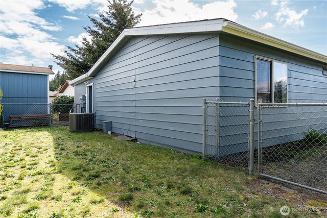 6 Donder Road, Shelton, WA 98584