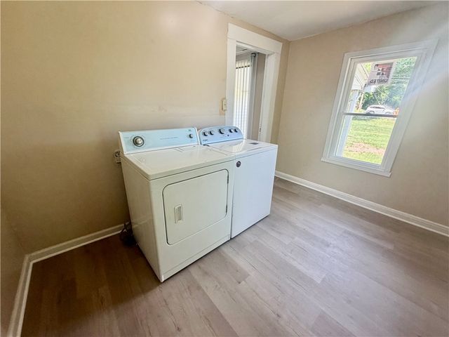 17 College Ave, Greece, NY 14515