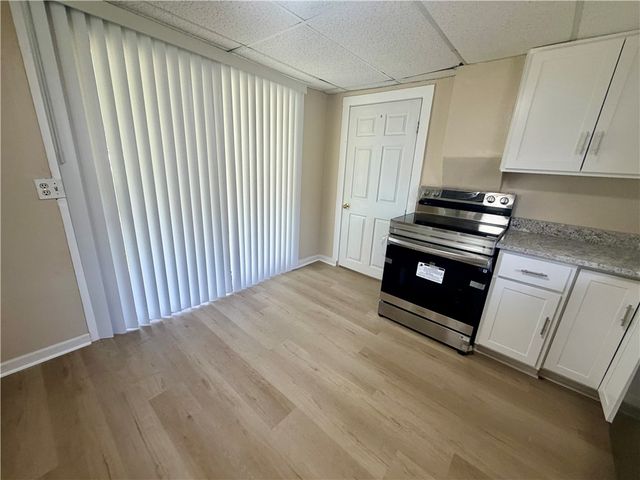 17 College Ave, Greece, NY 14515