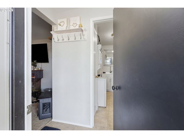 340 DEPOT St, Fairview, OR 97024