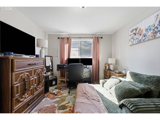 340 DEPOT St, Fairview, OR 97024