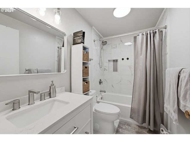 340 DEPOT St, Fairview, OR 97024