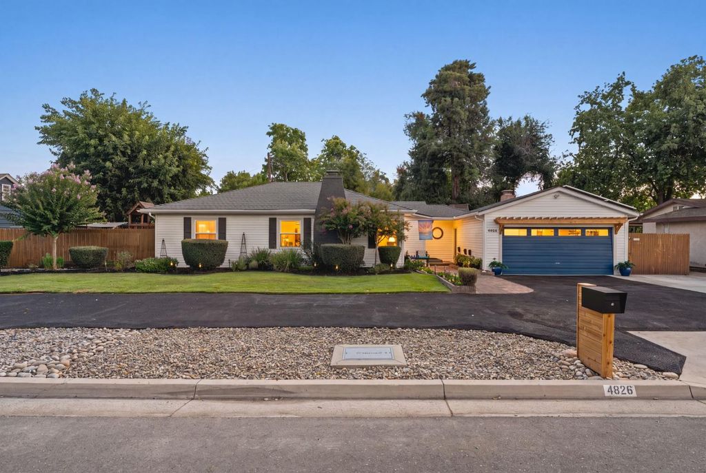 Image 1 of property listing at 4826 N Palm Avenue, Fresno, CA 93704