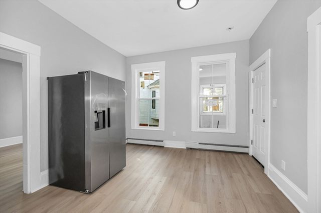 8 Dustin St, Haverhill, MA 01830