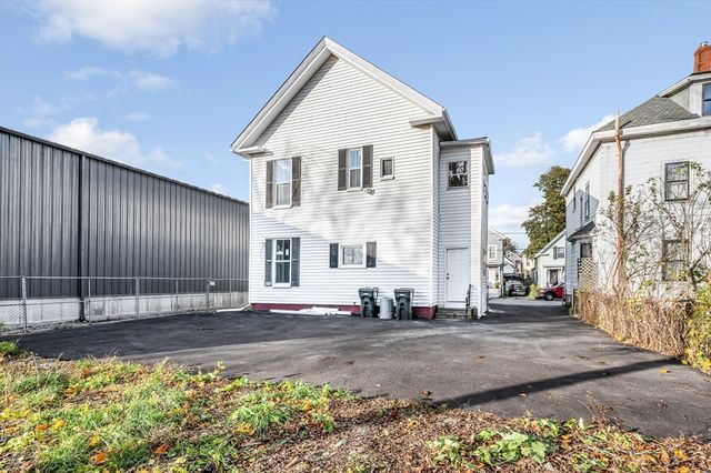 8 Dustin St, Haverhill, MA 01830