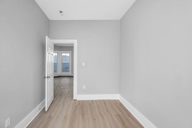 8 Dustin St, Haverhill, MA 01830