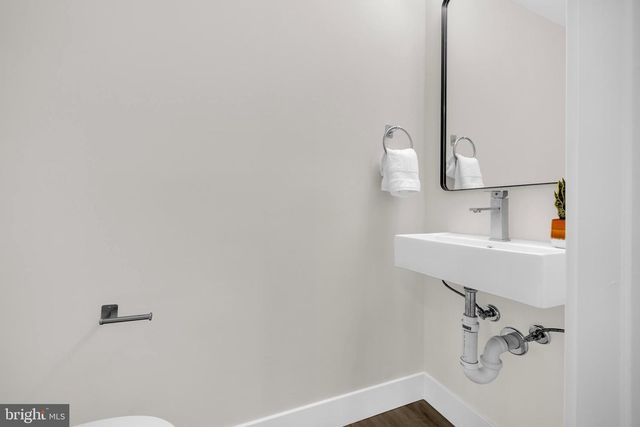 3827 COTTAGE AVE, Baltimore, MD 21215