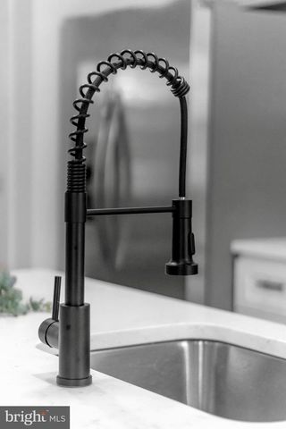 3827 COTTAGE AVE, Baltimore, MD 21215