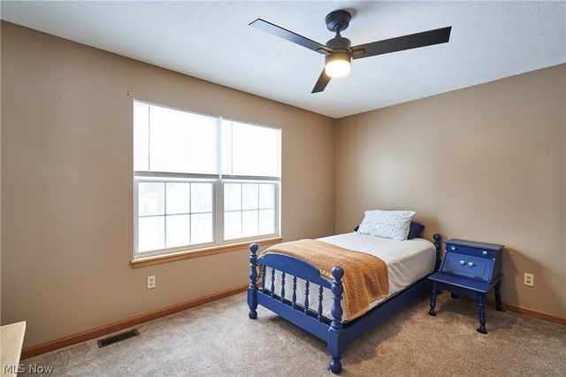 123 Woodbine Oval, Madison, OH 44057