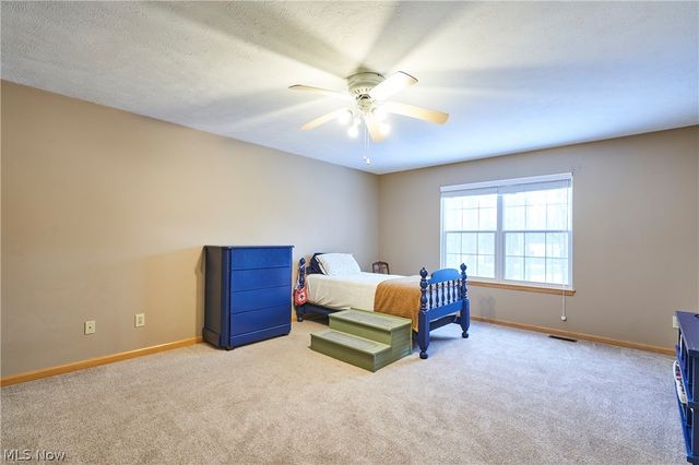 123 Woodbine Oval, Madison, OH 44057