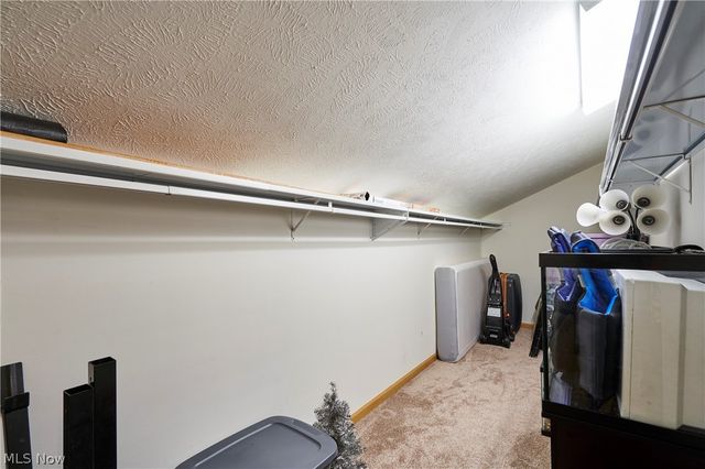 123 Woodbine Oval, Madison, OH 44057