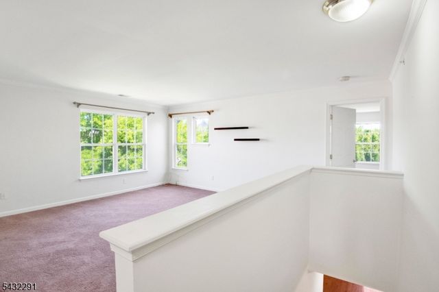 24 Swing Bridge Ln, South Bound Brook Boro, NJ 08880