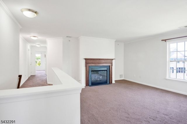 24 Swing Bridge Ln, South Bound Brook Boro, NJ 08880