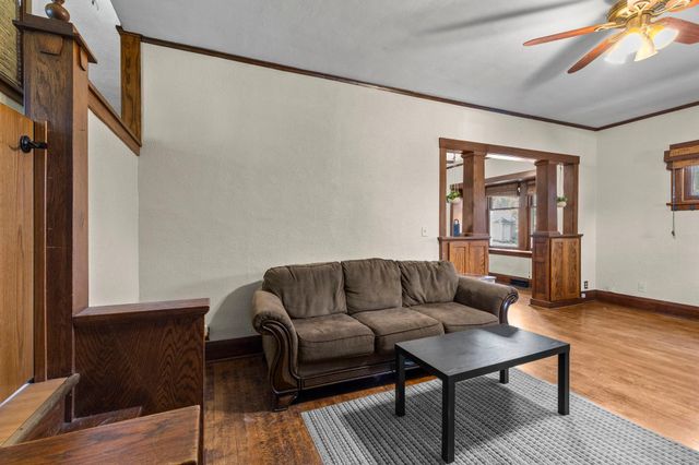 229 W Pleasant Street, Mankato, MN 56001