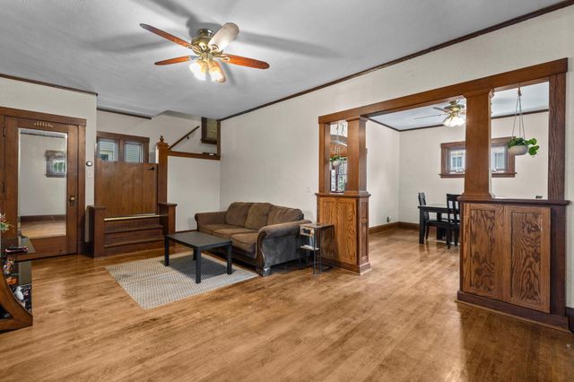 229 W Pleasant Street, Mankato, MN 56001