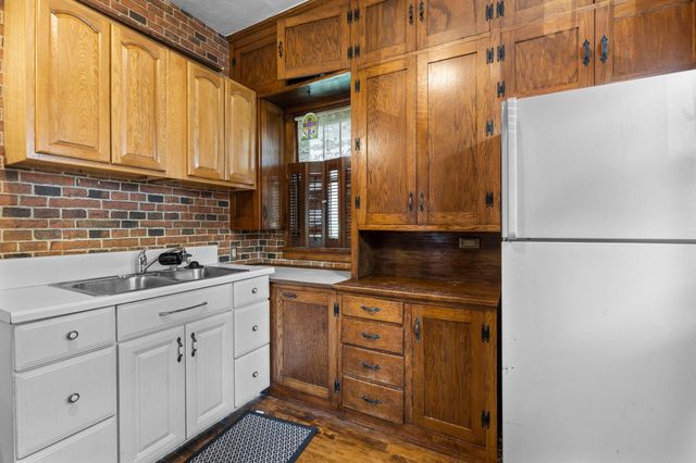 229 W Pleasant Street, Mankato, MN 56001