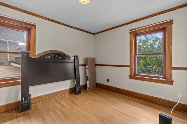 229 W Pleasant Street, Mankato, MN 56001