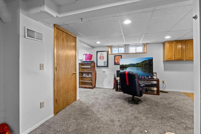 229 W Pleasant Street, Mankato, MN 56001