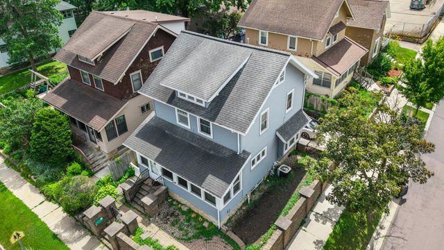 229 W Pleasant Street, Mankato, MN 56001