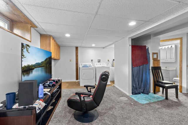 229 W Pleasant Street, Mankato, MN 56001