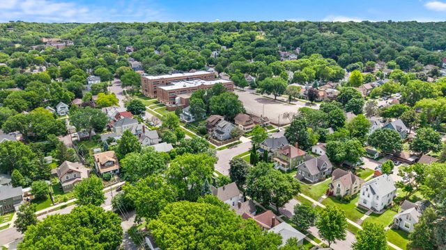 229 W Pleasant Street, Mankato, MN 56001