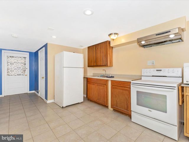 9018 3RD ST, Lanham, MD 20706