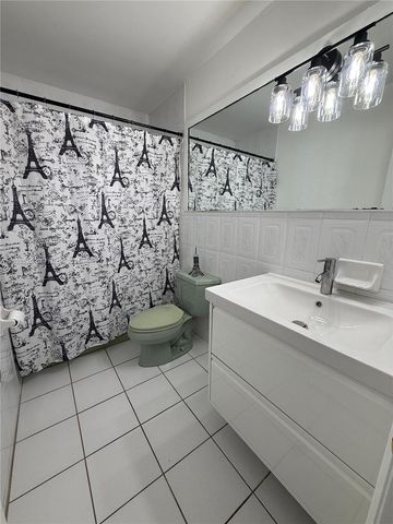 10968 SW 5th St 10968, Sweetwater, FL 33174