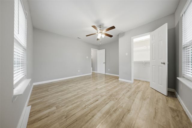 2350 W Cherry Street, Paris, TX 75460