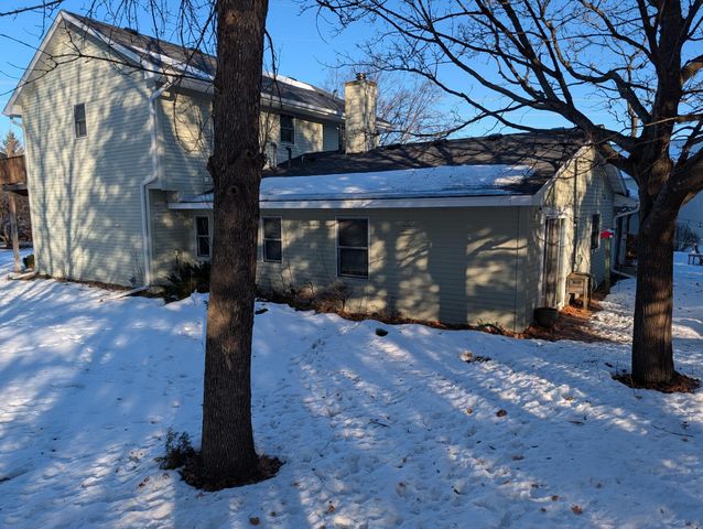 13324 Ranch Road NW, Elk River, MN 55330