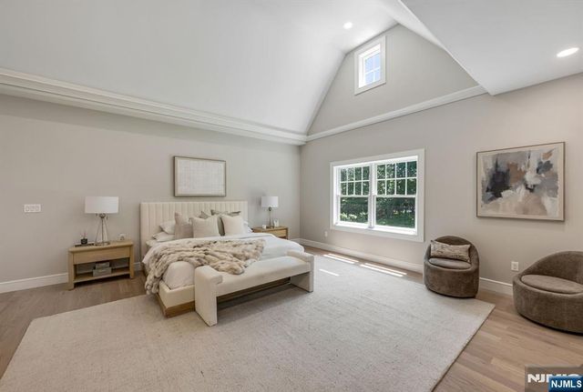 520 Clinton Avenue, Wyckoff, NJ 07481