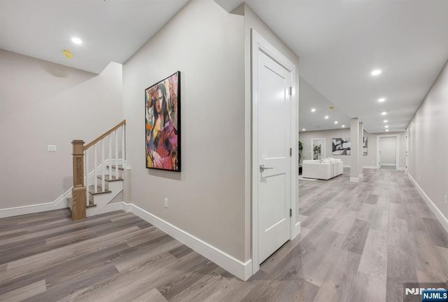 520 Clinton Avenue, Wyckoff, NJ 07481